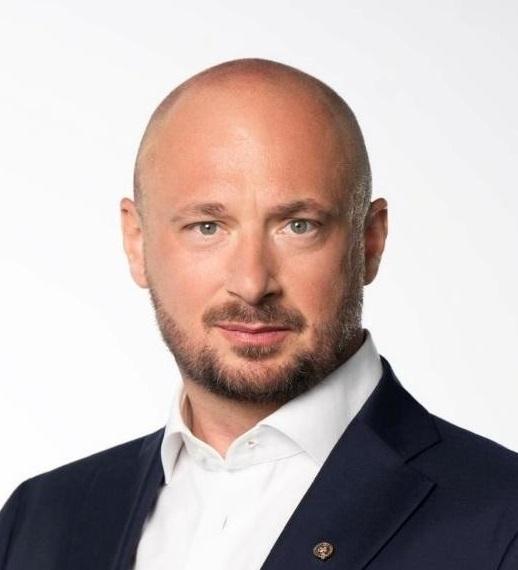 BIO Jacek Siewiera