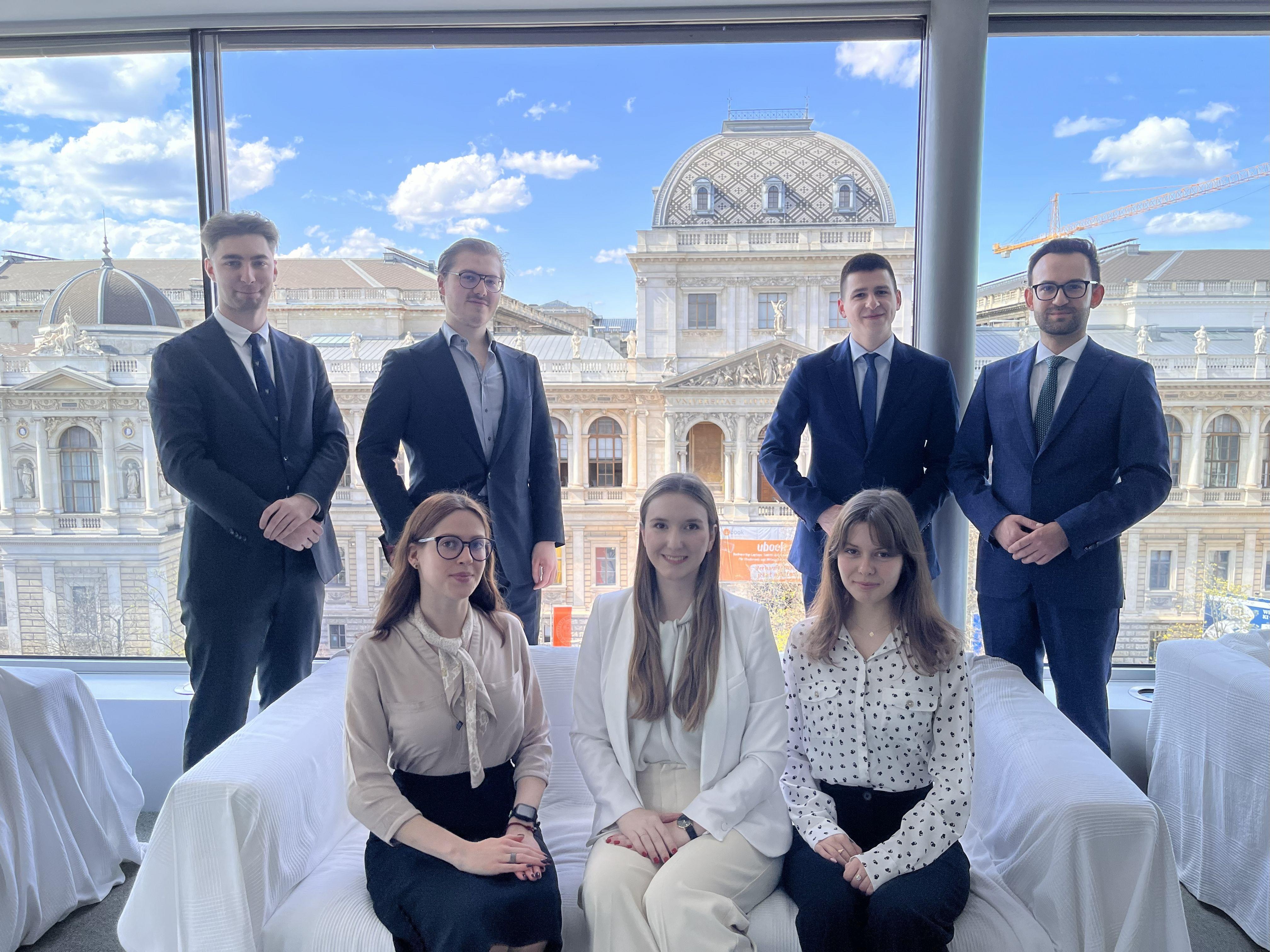 Drużyna USWPS na konkursach Vis Moot Court