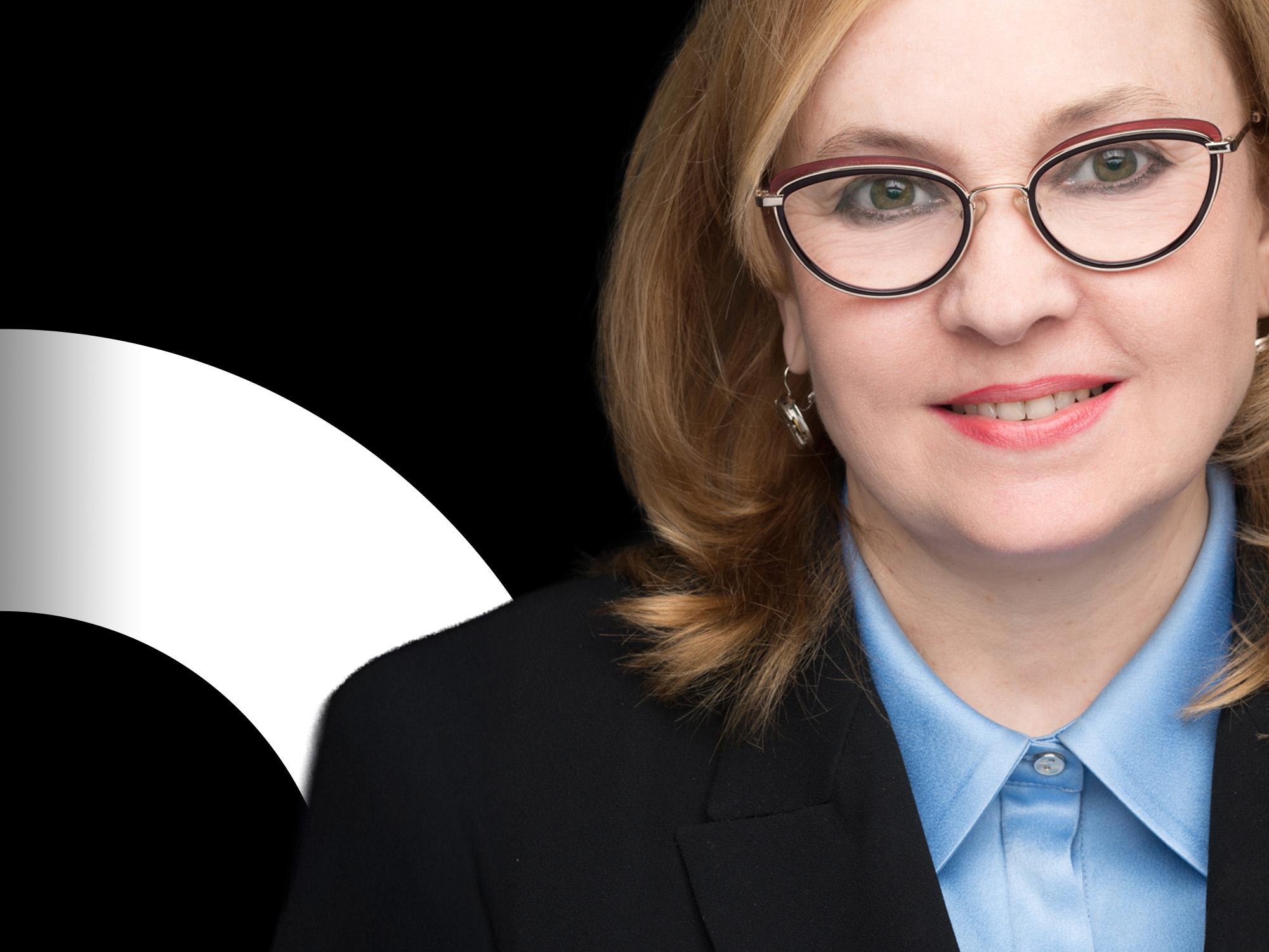 Hanna Bednarek, Dziekan Wydziału Prawa w Warszawie
