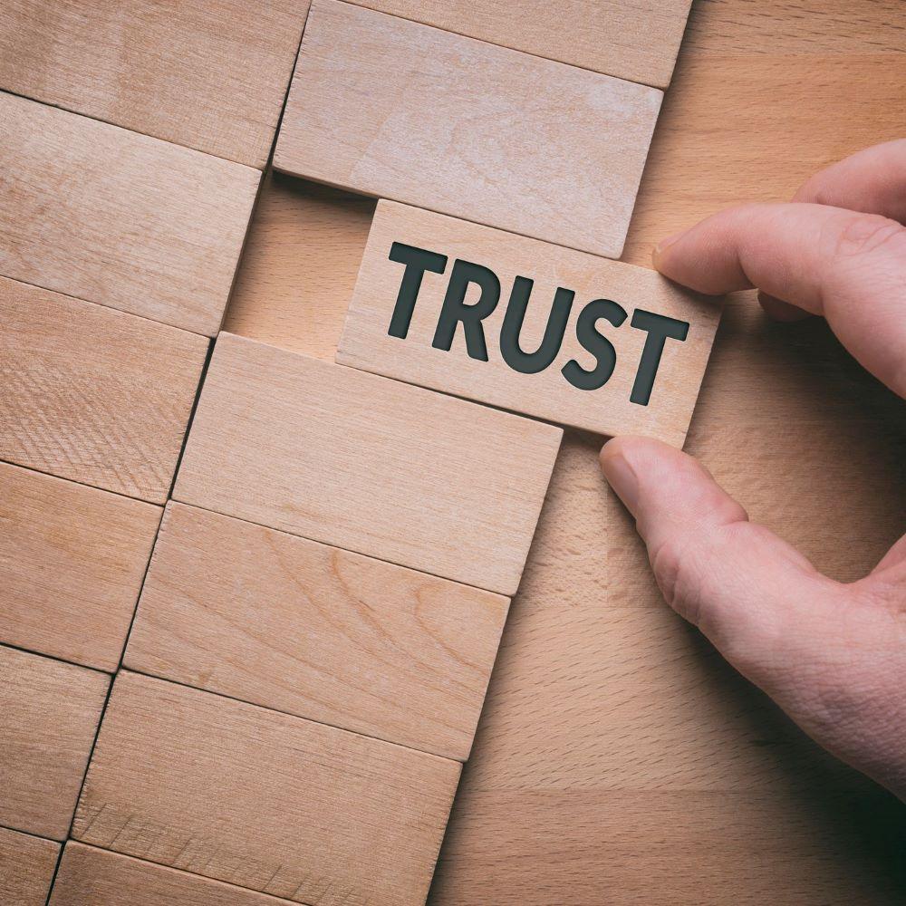 Zaufanie jako zjawisko polimorficzne. Psychologiczna specyfika zaufania w relacjach wspólnotowych i rynkowych